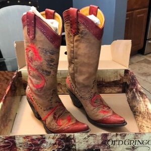 Beautiful old gringo boots. Literally worn three times. Too small for me now